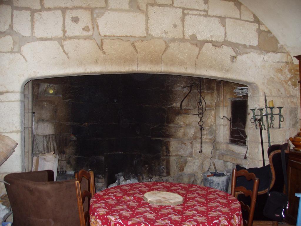 Chateau De La Bastide Goudargues Bagian luar foto