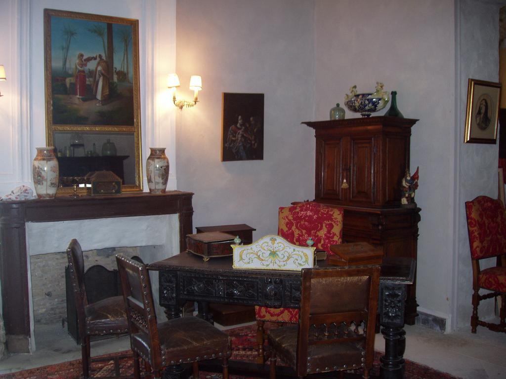 Chateau De La Bastide Goudargues Bagian luar foto